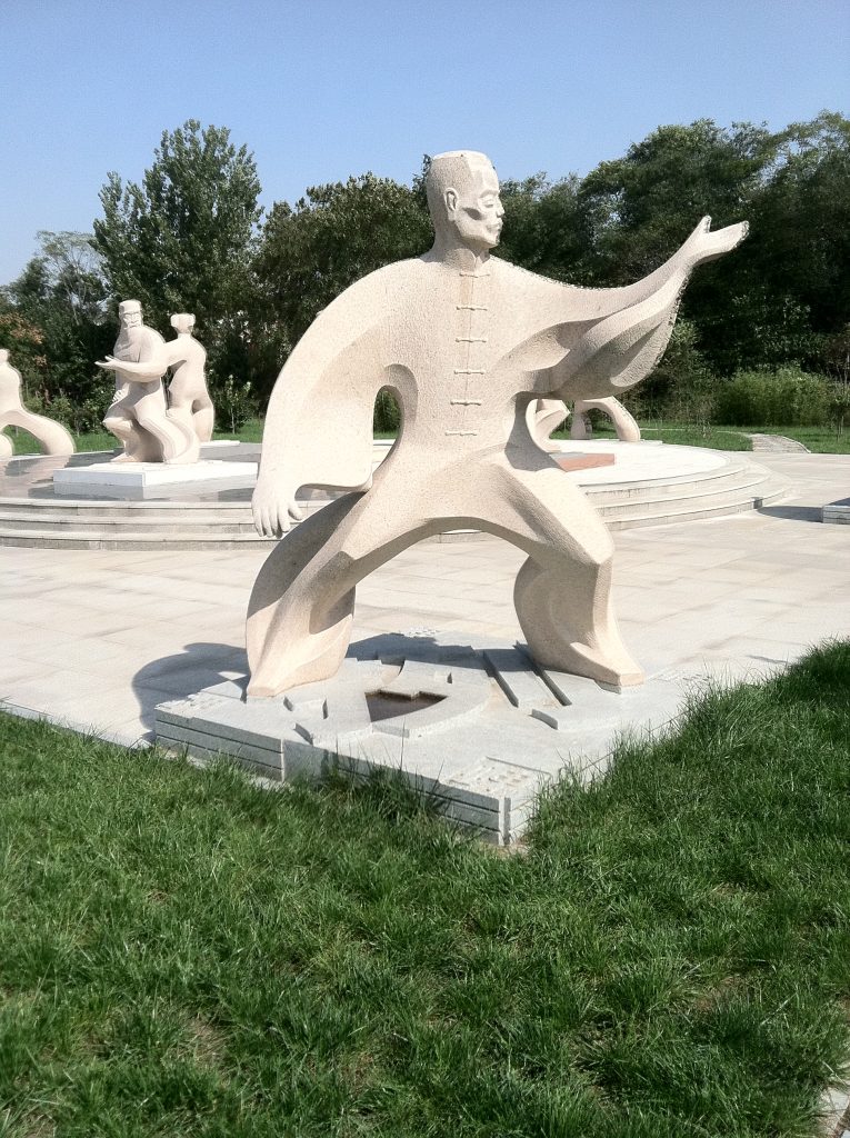 statue